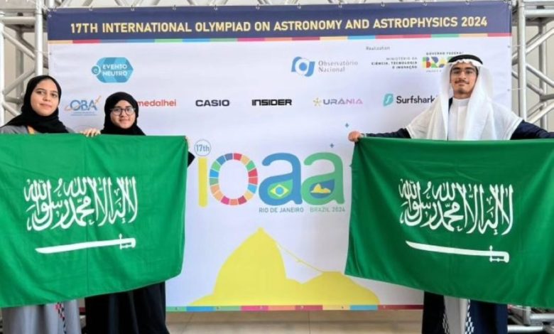 نجوم المملكة يتألقون في ريو دي جانيرو محققين 3 ميداليات في أولمبياد علم الفلك والفيزياء الفلكية الدولي🇸🇦
وسط مشارك