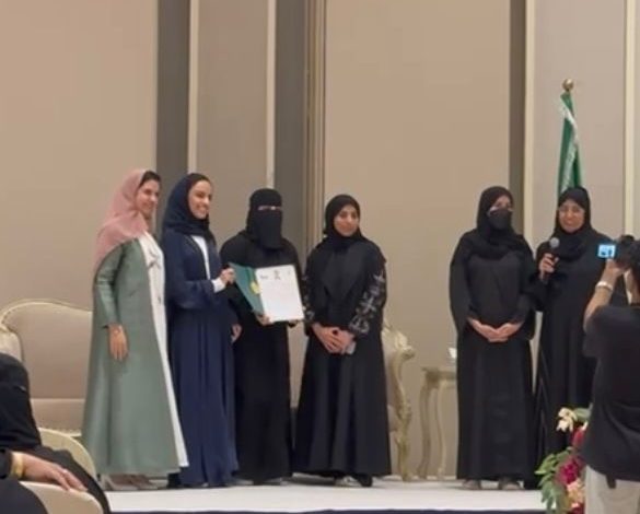 ابتكار سعودي يفتح آفاقاً جديدة  Sensuit يرسم مستقبل العلاج الطبيعي  طالبات جامعة الأميرة نورة يبتكرن بدلة ذكية