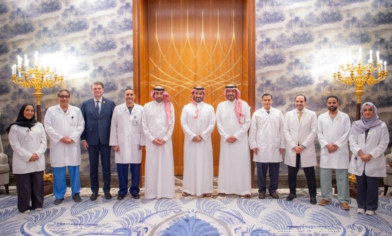 سمو ولي العهد يستقبل أبطال الإنجاز الطبي التاريخي من مستشفى الملك فيصل التخصصي 🇸🇦😍 الفريق السعودي يدخل التاريخ بتنف